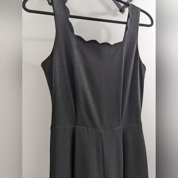 Black Monteau Scallop Neckline Jumpsuit - Picture 3 of 6